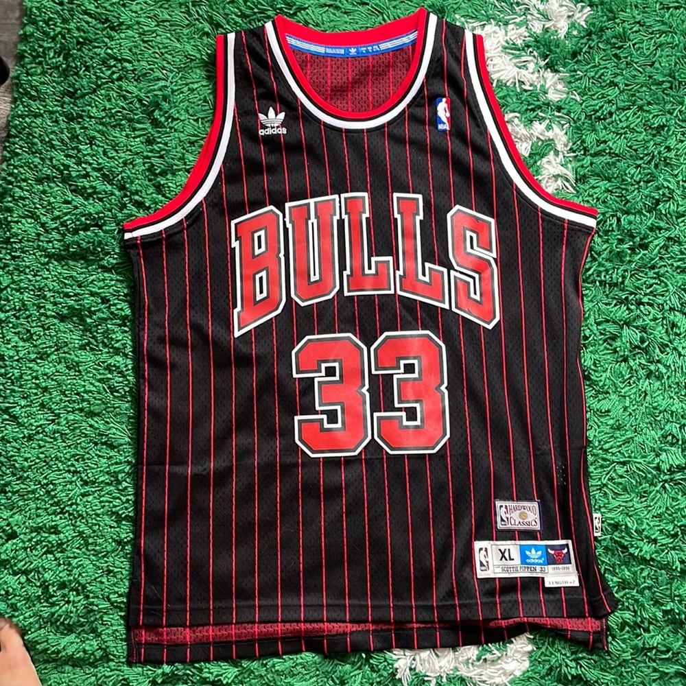 Scottie Pippen Jersey